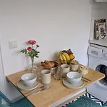 Modern And For Up To 4 Guests Appartement