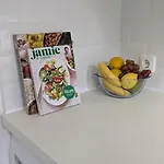 Modern And For Up To 4 Guests *