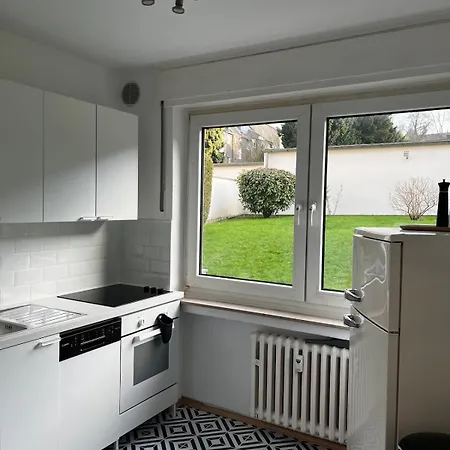 Modern And For Up To 4 Guests * Essen