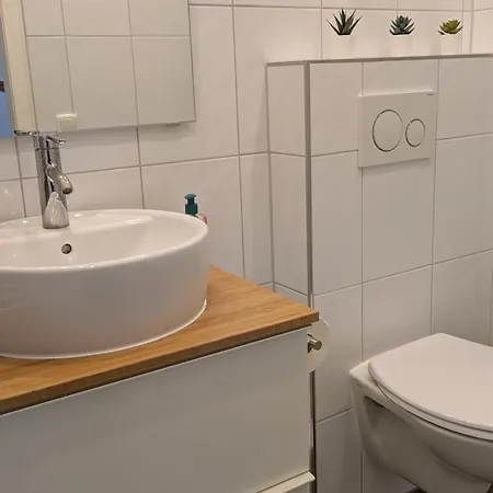 Modern And For Up To 4 Guests * エッセン