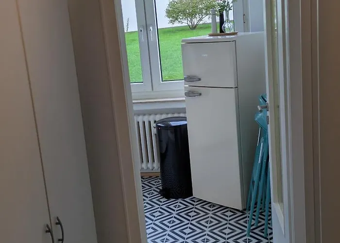 Modern And For Up To 4 Guests * Έσσεν